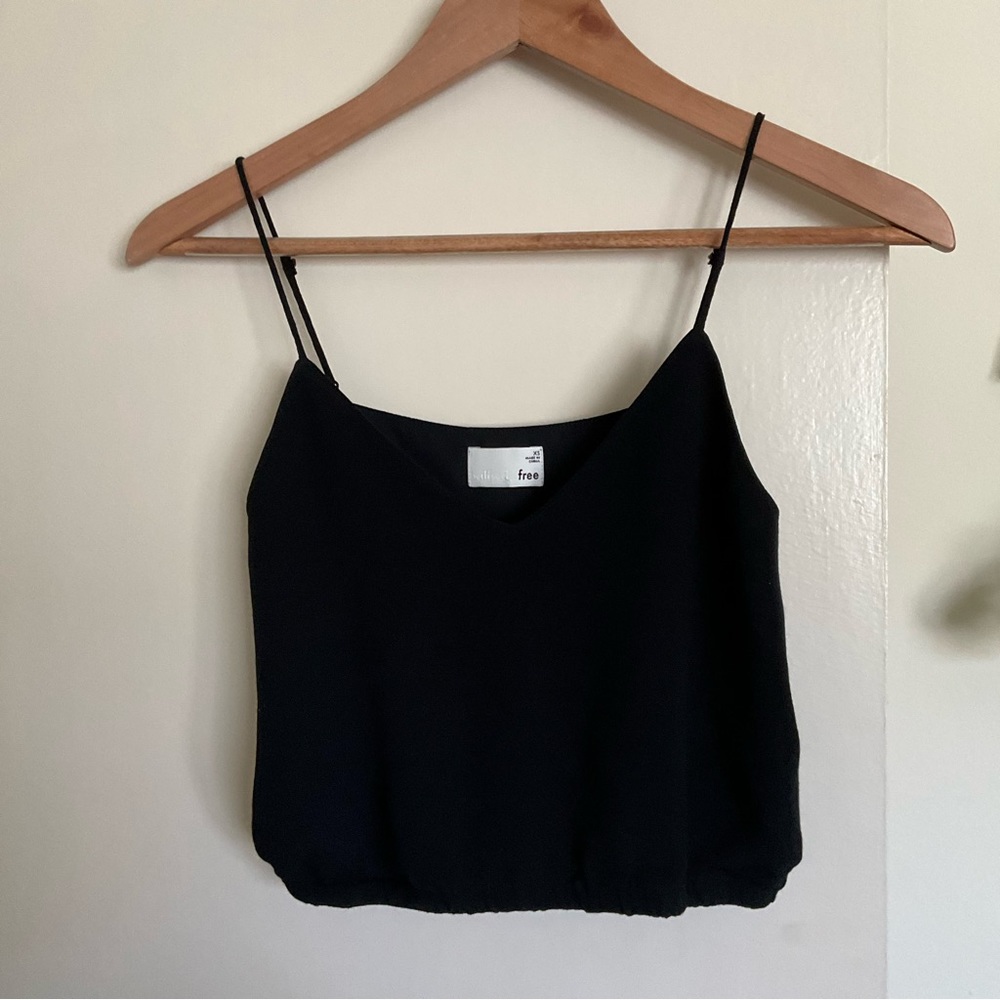 Aritzia Wilfred Free Black Crop Spaghetti Strap Top size XS